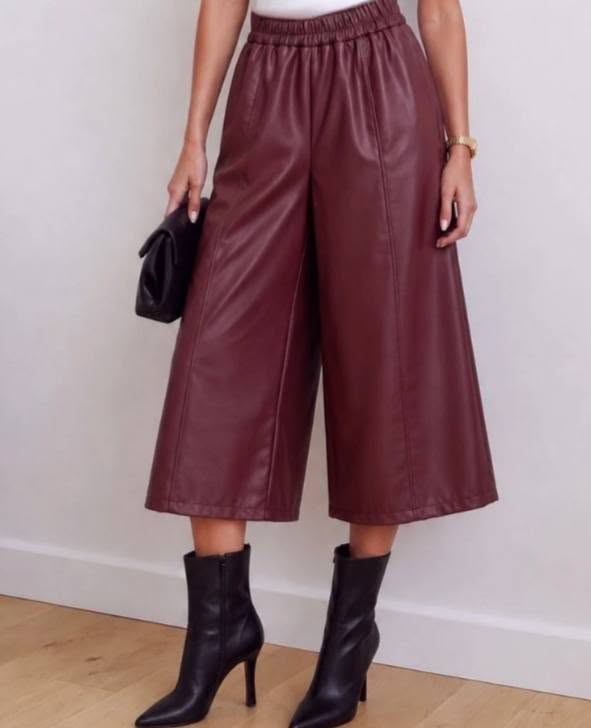 Niamh PU Burgundy collutes