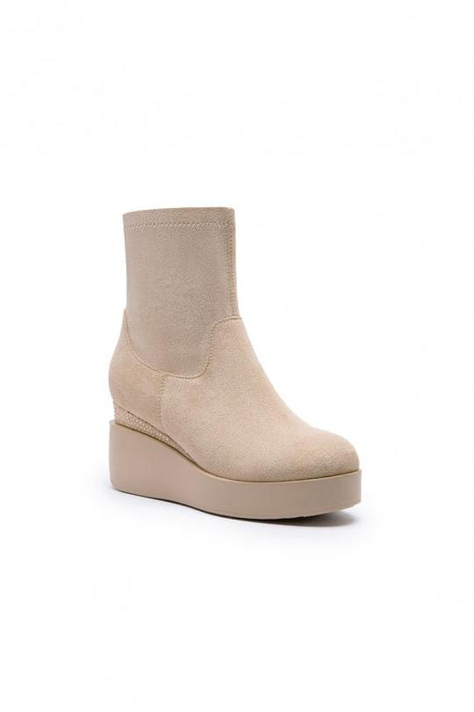 Kylie Beige boots